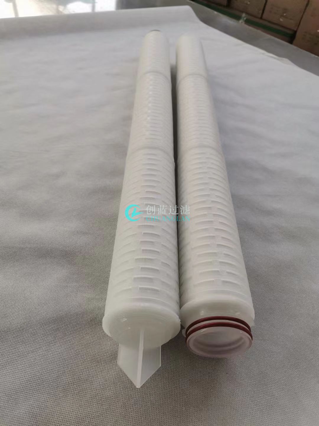 河南濾芯廠家生產(chǎn)聚四氟乙烯PTFE特氟龍折疊水濾芯(圖1) PTFE折疊水濾芯.jpg